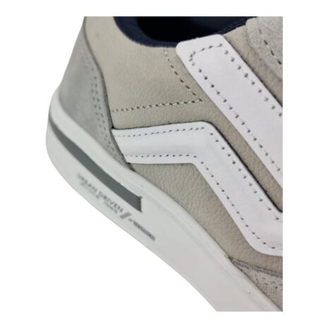 982565235 1755803192341.jpg SILVER