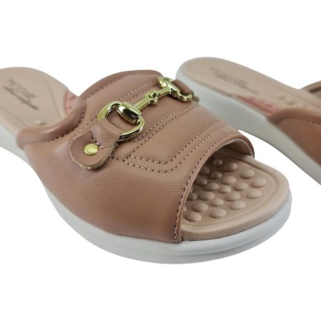 99180308 1765560584543.jpg NUDE