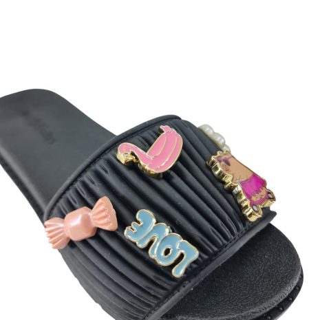 999156 1765628579759.jpg PRETO