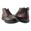 bota masculina pegada em couro