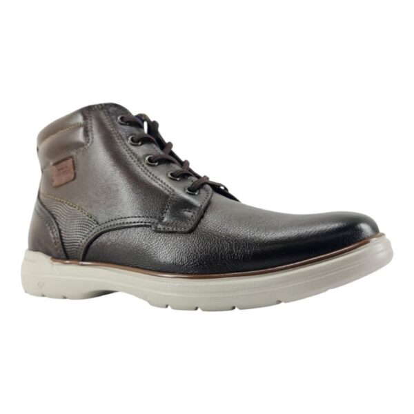 bota masculina pegada em couro